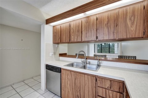 Condominio en alquiler en Davie, Florida, 2 dormitorios, 128.67 m2 № 1922589 - foto 18