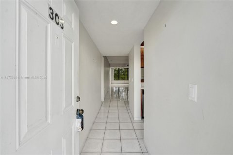 Condominio en alquiler en Davie, Florida, 2 dormitorios, 128.67 m2 № 1922589 - foto 5