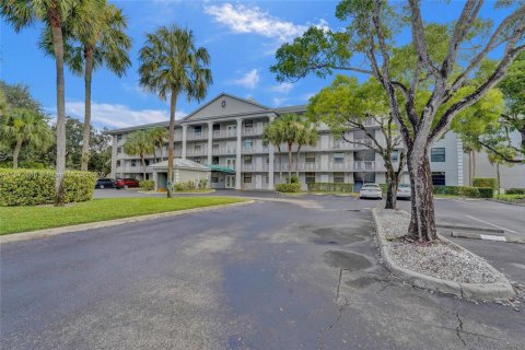 Condominio en alquiler en Davie, Florida, 2 dormitorios, 128.67 m2 № 1922589 - foto 1