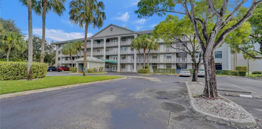 Condominio en Davie, Florida, 2 dormitorios  № 1922589