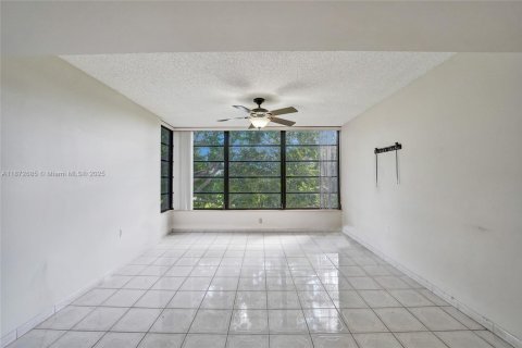 Condominio en alquiler en Davie, Florida, 2 dormitorios, 128.67 m2 № 1922589 - foto 26