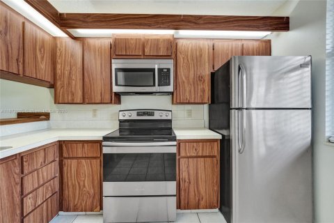 Condominio en alquiler en Davie, Florida, 2 dormitorios, 128.67 m2 № 1922589 - foto 16