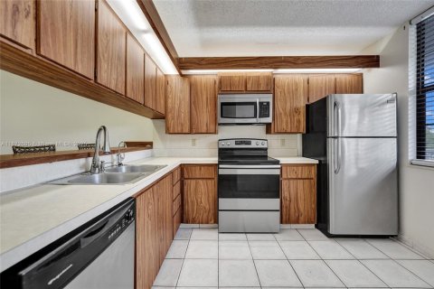Condominio en alquiler en Davie, Florida, 2 dormitorios, 128.67 m2 № 1922589 - foto 13