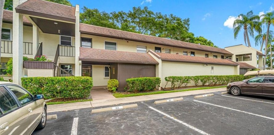 Condo à Largo, Floride, 2 chambres  № 2166287