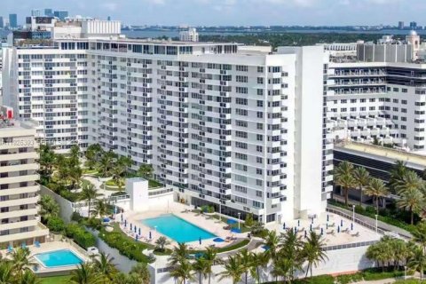 Купить кондоминиум в Майами-Бич, Флорида 51.1м2, № 1984404 - фото 23
