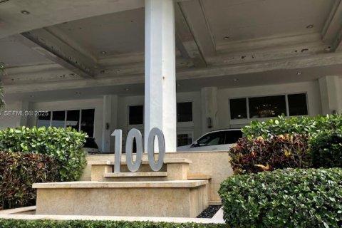 Купить кондоминиум в Майами-Бич, Флорида 51.1м2, № 1984404 - фото 5