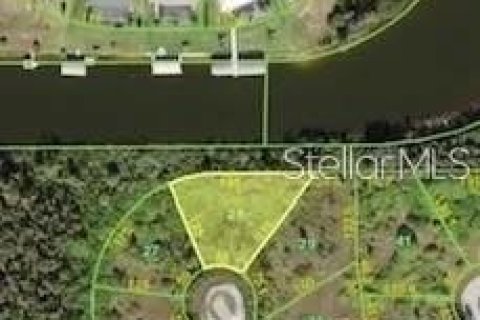 Land in Port Charlotte, Florida № 1909149 - photo 1