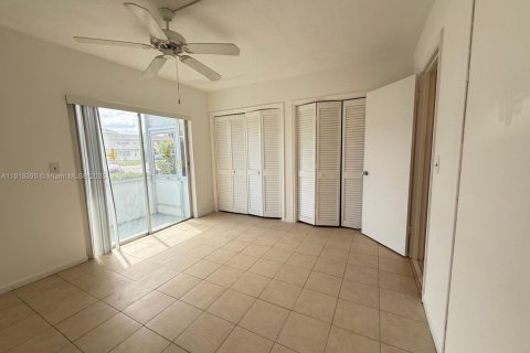 Снять в аренду кондоминиум в Уэст-Палм-Бич, Флорида 1 спальня, 65.22м2, № 1969829 - фото 12