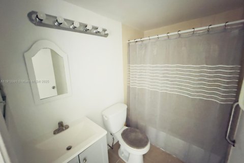 Снять в аренду кондоминиум в Уэст-Палм-Бич, Флорида 1 спальня, 65.22м2, № 1969829 - фото 10