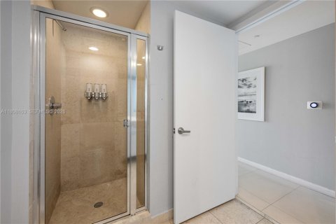Copropriété à vendre à Miami, Floride: 2 chambres, 119.47 m2 № 2024888 - photo 15