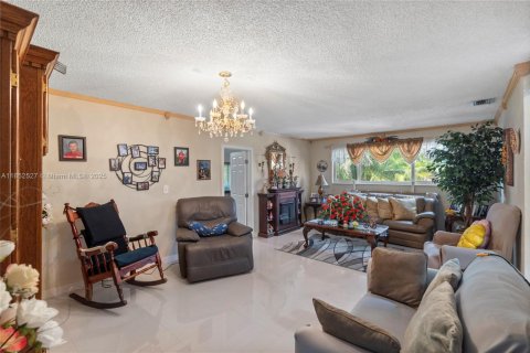 House in Homestead, Florida 4 bedrooms, 234.3 sq.m. № 1859096 - photo 15
