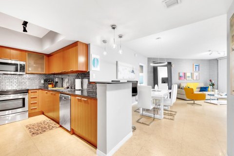 Condominio en venta en Sunny Isles Beach, Florida, 3 dormitorios, 152.08 m2 № 1982583 - foto 4