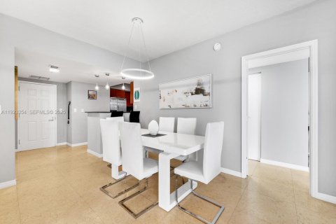 Condominio en venta en Sunny Isles Beach, Florida, 3 dormitorios, 152.08 m2 № 1982583 - foto 7