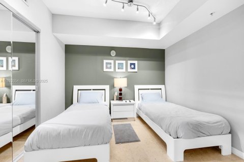 Condominio en venta en Sunny Isles Beach, Florida, 3 dormitorios, 152.08 m2 № 1982583 - foto 23