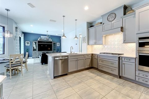 Casa en venta en Mount Dora, Florida, 4 dormitorios, 225.1 m2 № 1899840 - foto 12