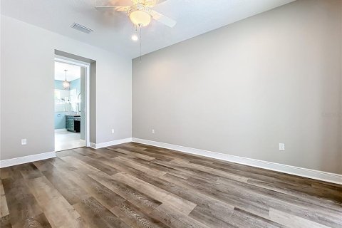 Casa en venta en Mount Dora, Florida, 4 dormitorios, 225.1 m2 № 1899840 - foto 23