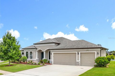Casa en venta en Mount Dora, Florida, 4 dormitorios, 225.1 m2 № 1899840 - foto 1