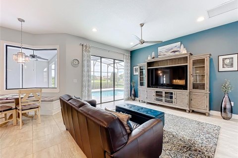 Casa en venta en Mount Dora, Florida, 4 dormitorios, 225.1 m2 № 1899840 - foto 18