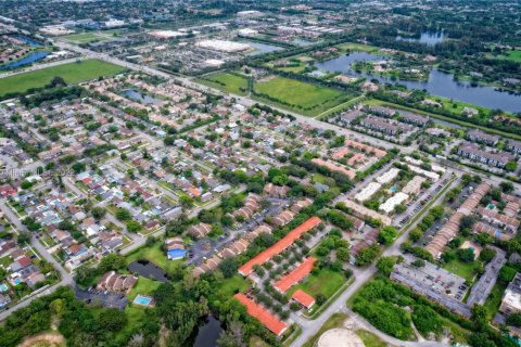 Купить коммерческую недвижимость в Дейви, Флорида № 1960465 - фото 12