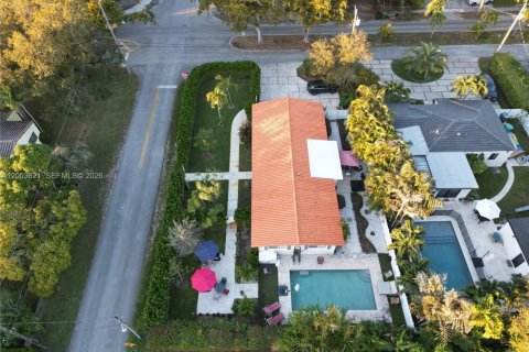 Villa ou maison à vendre à Biscayne Park, Floride: 3 chambres № 2068266 - photo 3