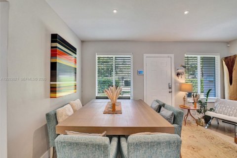 Villa ou maison à vendre à Biscayne Park, Floride: 3 chambres № 2068266 - photo 17