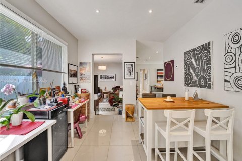 Villa ou maison à vendre à Biscayne Park, Floride: 3 chambres № 2068266 - photo 20