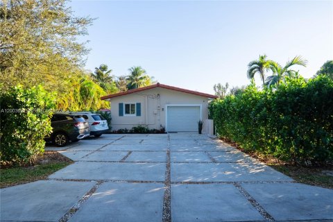 Villa ou maison à vendre à Biscayne Park, Floride: 3 chambres № 2068266 - photo 6