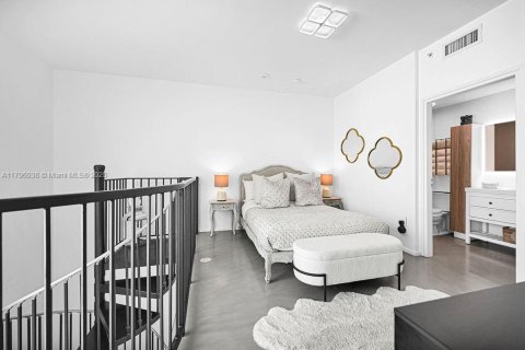 Condo in Miami, Florida, 1 bedroom  № 1738112 - photo 23
