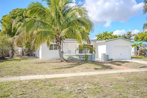 Villa ou maison à vendre à Lauderdale Lakes, Floride: 4 chambres, 167.5 m2 № 2006310 - photo 29