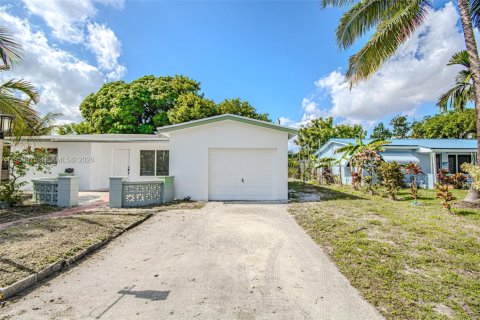 Villa ou maison à vendre à Lauderdale Lakes, Floride: 4 chambres, 167.5 m2 № 2006310 - photo 28