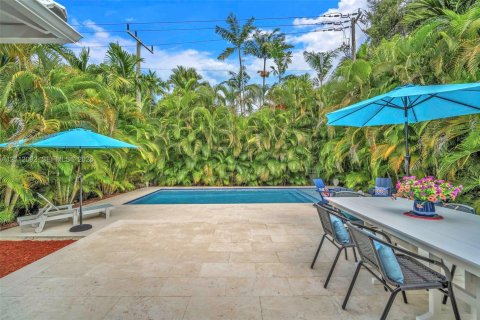 Villa ou maison à vendre à Coral Gables, Floride: 3 chambres, 149.48 m2 № 2432545 - photo 19