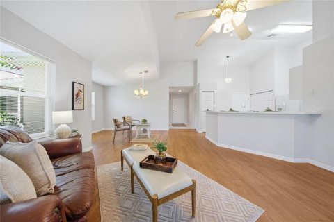 Condo in Palmetto, Florida, 2 bedrooms  № 2202649 - photo 9