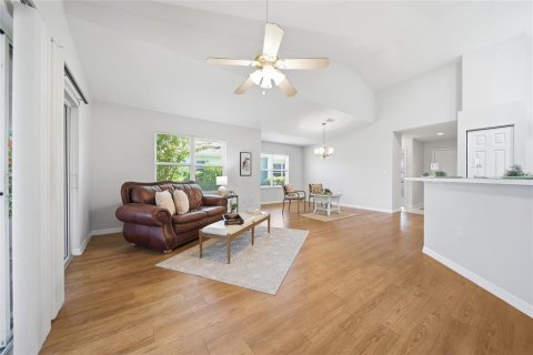 Condo in Palmetto, Florida, 2 bedrooms  № 2202649 - photo 10