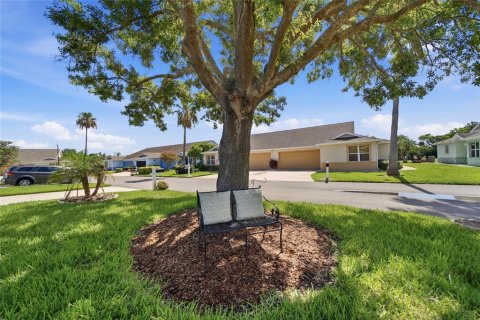 Condo in Palmetto, Florida, 2 bedrooms  № 2202649 - photo 4