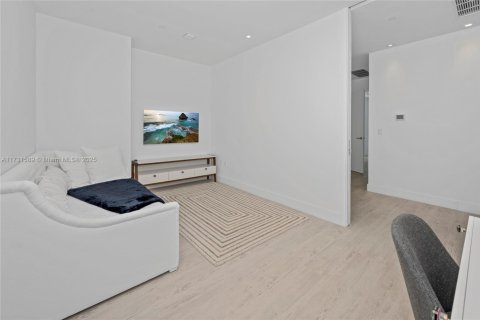 Купить кондоминиум в Санни-Айлс-Бич, Флорида 2 спальни, 251.11м2, № 1938757 - фото 5