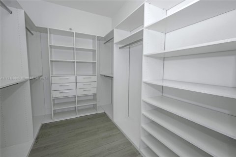 Купить кондоминиум в Санни-Айлс-Бич, Флорида 2 спальни, 251.11м2, № 1938757 - фото 20