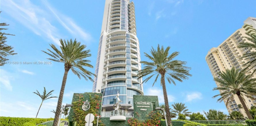 Condominio en Sunny Isles Beach, Florida, 2 dormitorios № 1938757