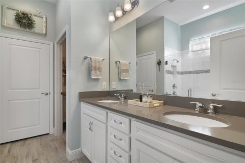 Casa en venta en Kissimmee, Florida, 2 dormitorios, 165.18 m2 № 2338979 - foto 20