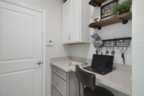 Casa en venta en Kissimmee, Florida, 2 dormitorios, 165.18 m2 № 2338979 - foto 17