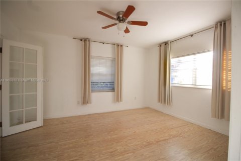 Copropriété à vendre à Coral Gables, Floride: 2 chambres, 133.87 m2 № 1954983 - photo 10