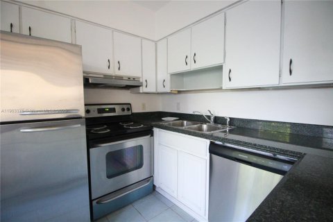 Copropriété à vendre à Coral Gables, Floride: 2 chambres, 133.87 m2 № 1954983 - photo 6