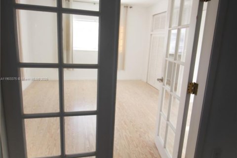 Copropriété à vendre à Coral Gables, Floride: 2 chambres, 133.87 m2 № 1954983 - photo 8