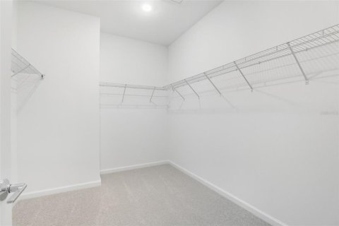 House in Apopka, Florida 4 bedrooms, 235.23 sq.m. № 1916358 - photo 26