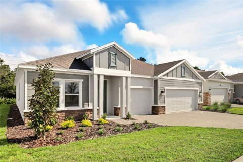 House in Apopka, Florida 4 bedrooms, 235.23 sq.m. № 1916358 - photo 2