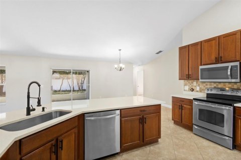 Casa en alquiler en Deltona, Florida, 3 dormitorios, 189.71 m2 № 2157536 - foto 14