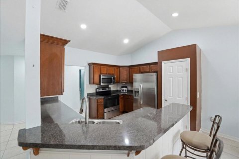 House in Port St. Lucie, Florida 3 bedrooms, 186.64 sq.m. № 2083600 - photo 15