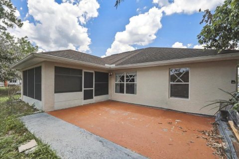 House in Port St. Lucie, Florida 3 bedrooms, 186.64 sq.m. № 2083600 - photo 30