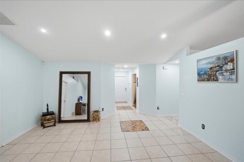 House in Port St. Lucie, Florida 3 bedrooms, 186.64 sq.m. № 2083600 - photo 6
