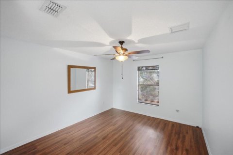 House in Port St. Lucie, Florida 3 bedrooms, 186.64 sq.m. № 2083600 - photo 25