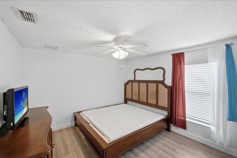 House in Port St. Lucie, Florida 3 bedrooms, 186.64 sq.m. № 2083600 - photo 21